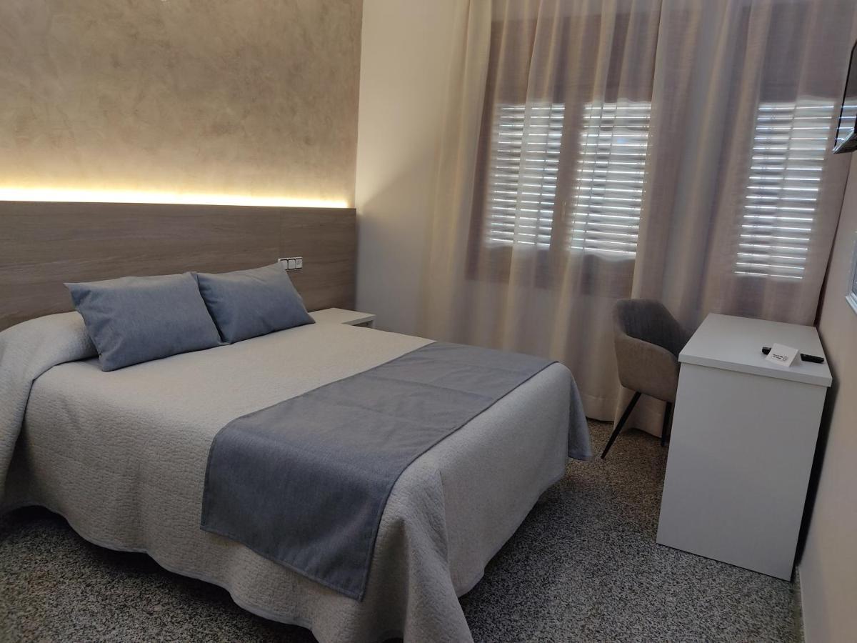 Hotel Querol Valderrobres Kültér fotó