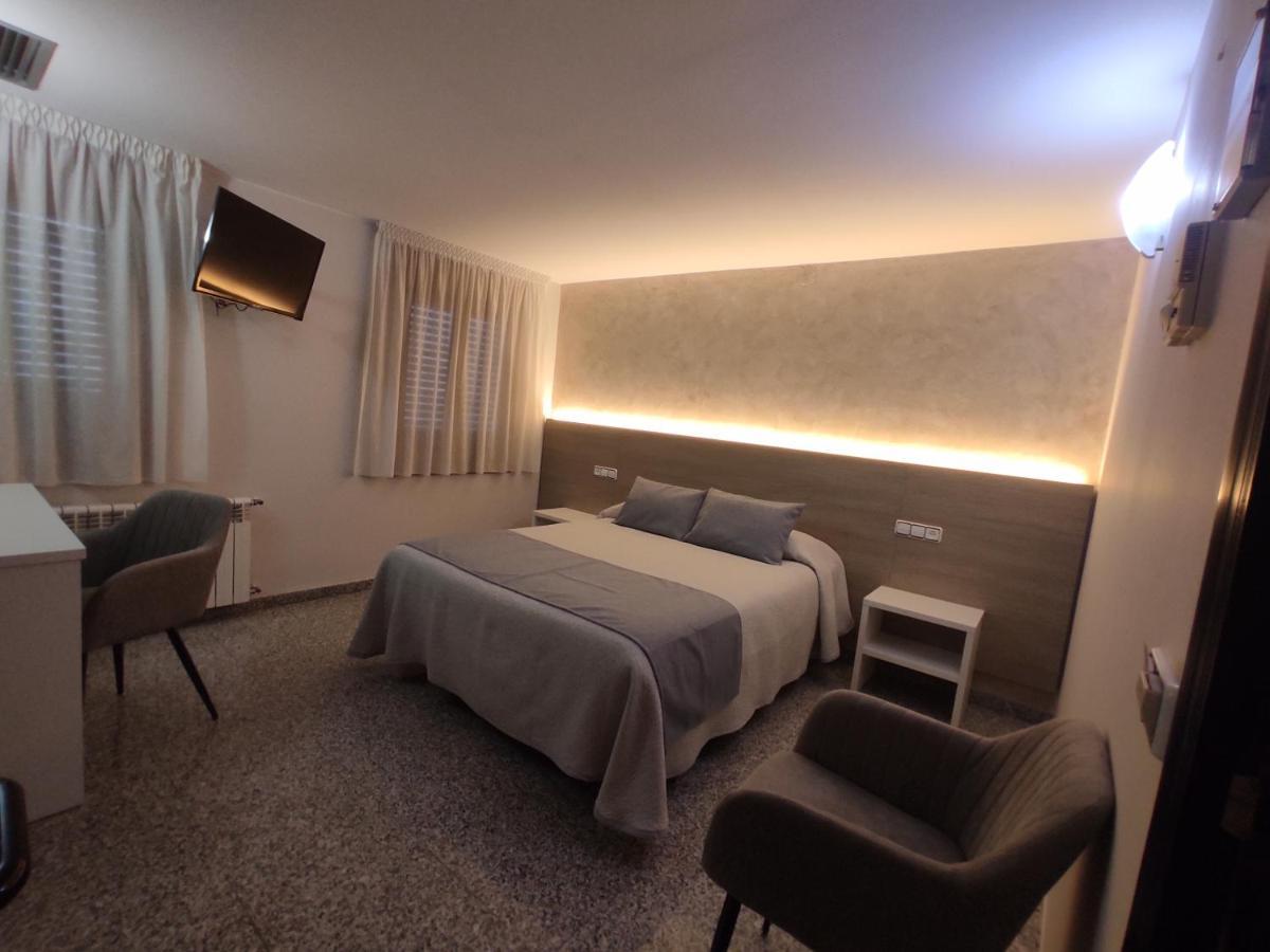 Hotel Querol Valderrobres Kültér fotó