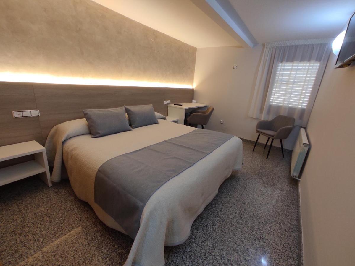 Hotel Querol Valderrobres Kültér fotó